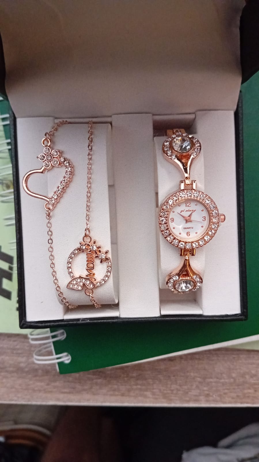 Montre et Bracelet Pour Femme