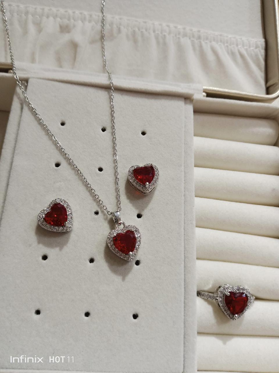 Lot de collier + bague + boucle coeur