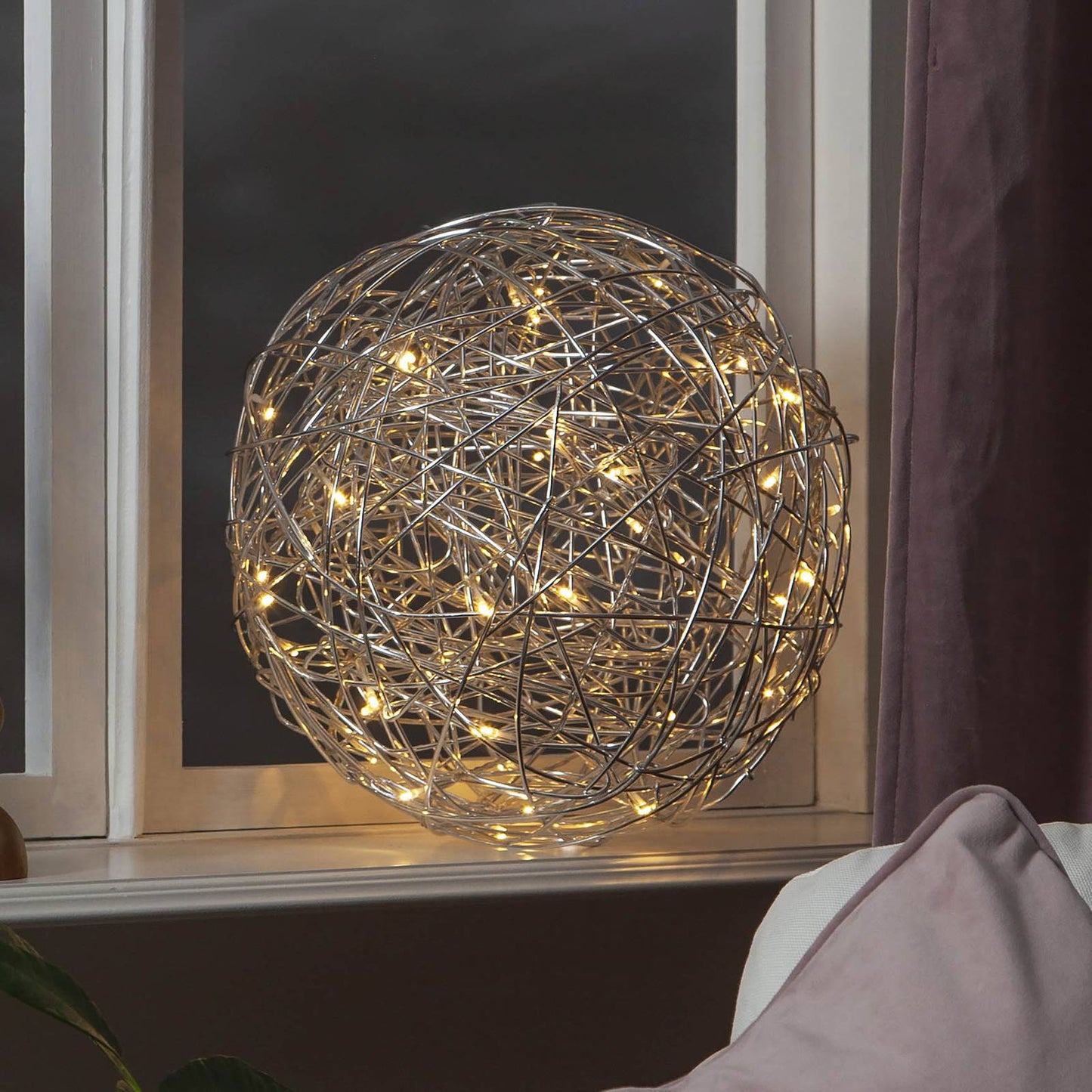 Boule lumineuse pour décoration jardin, fête, mariage, café, restaurant... 