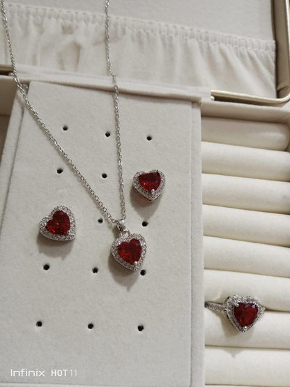 Lot de collier + bague + boucle coeur